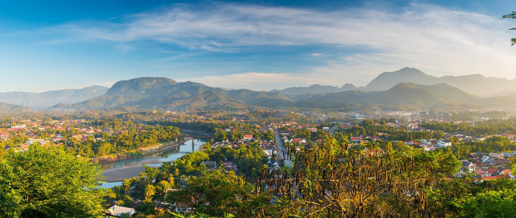 Photo avec un paysage de Luan Prabang et le Mékong